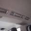 車の天井に埋め込み型のエアコン