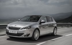 新型「プジョー308 / 308 SW」を発表　とっても普通です・・・。